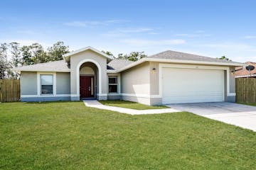 109 Ocean Park Dr Lehigh Acres, FL 33972